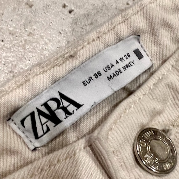 ZARA WOMEN’S HIGH-RISE DENIM JEANS, SIZE US 4, WHITE - Picture 8 of 8